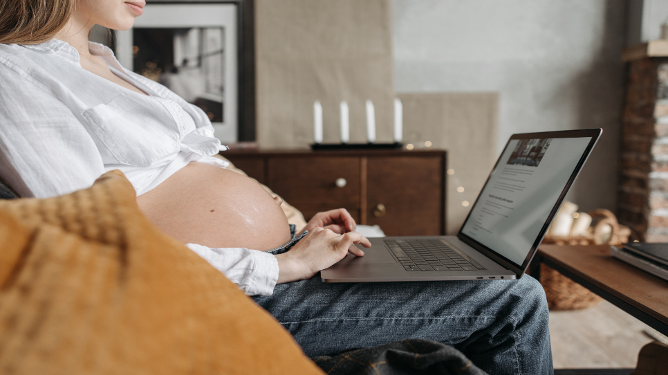 Bienestar laboral El bienestar laboral es muy valorado por las madres trabajadoras, ya que les permitemantener su tranquilidad, sin dejar de lado su carrera profesional.