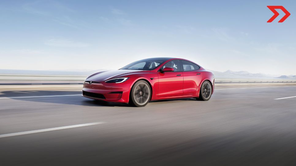 Tesla y Elon Musk lanzan vacantes home office en México.