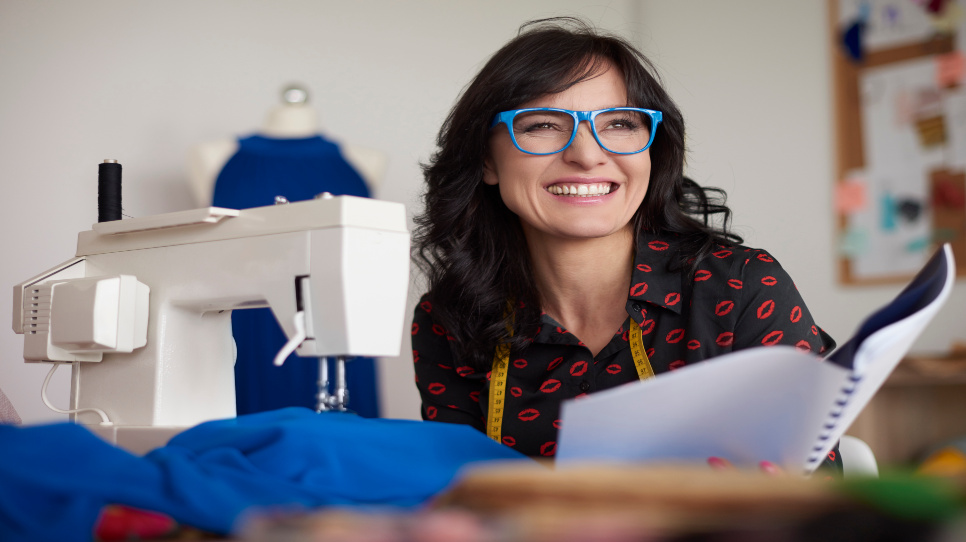 Techo de cristal El techo de cristal que dificulta que las mujeres puedan acceder a cargos de la alta dirección es un desafío que también enfrentan las emprendedoras.