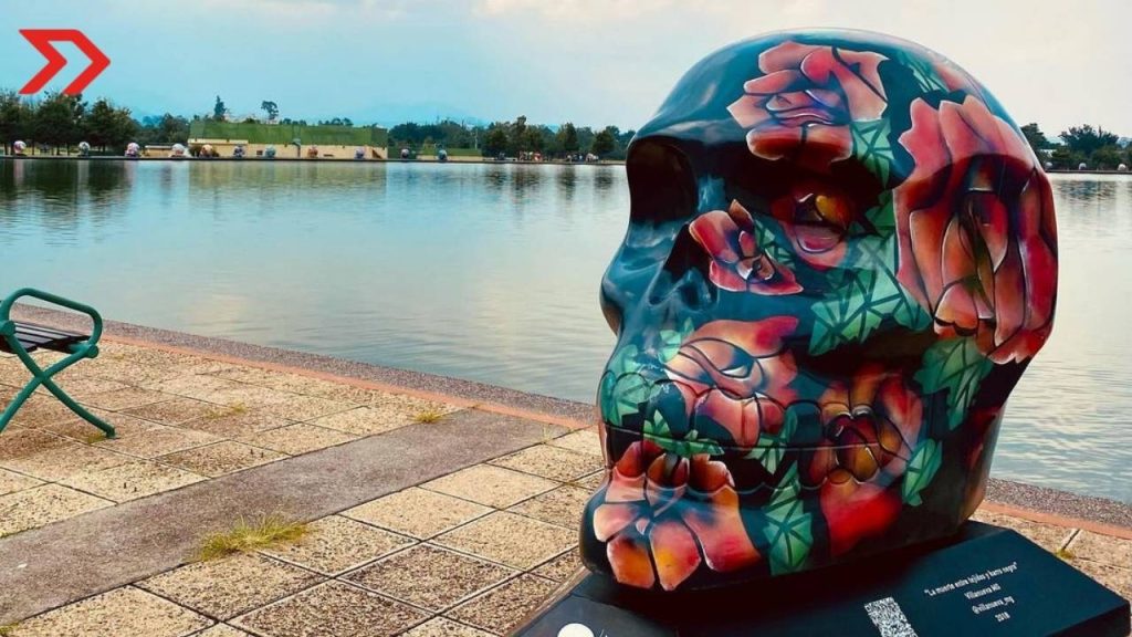 Expo Mexicráneos regresa a CDMX con 22 calaveras monumentales en el Parque Bicentenario hasta enero de 2025.  