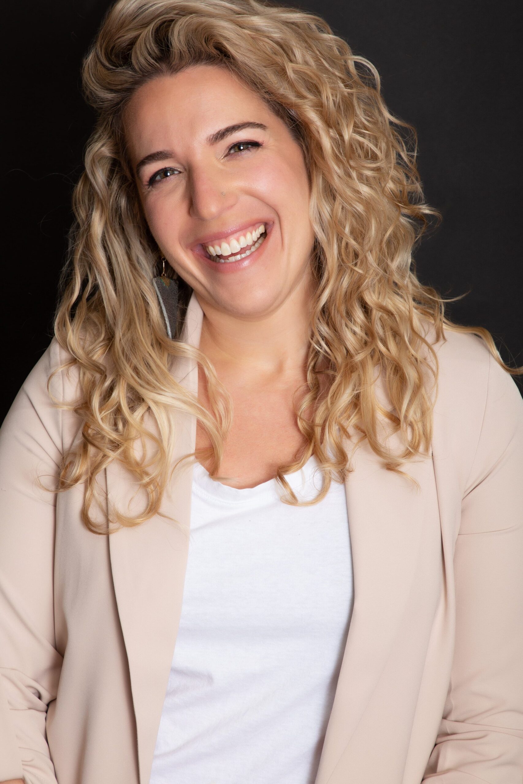 Nina Anziska, International Growth & Expansion Lead de Outschool.