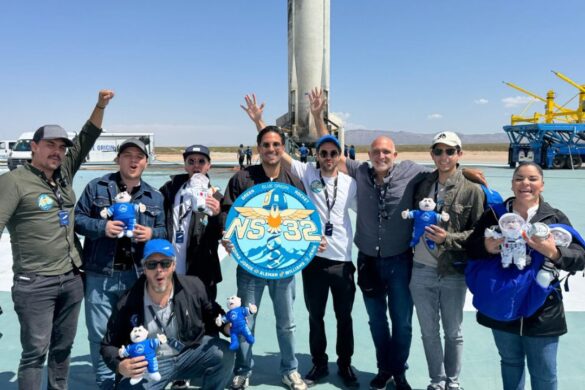 ¡Dr. Simi en el espacio! Se unió a la misión NS-32 de Blue Origin, convirtiéndose en el cuarto “mexicano” en sobrepasar la línea de Kármán.