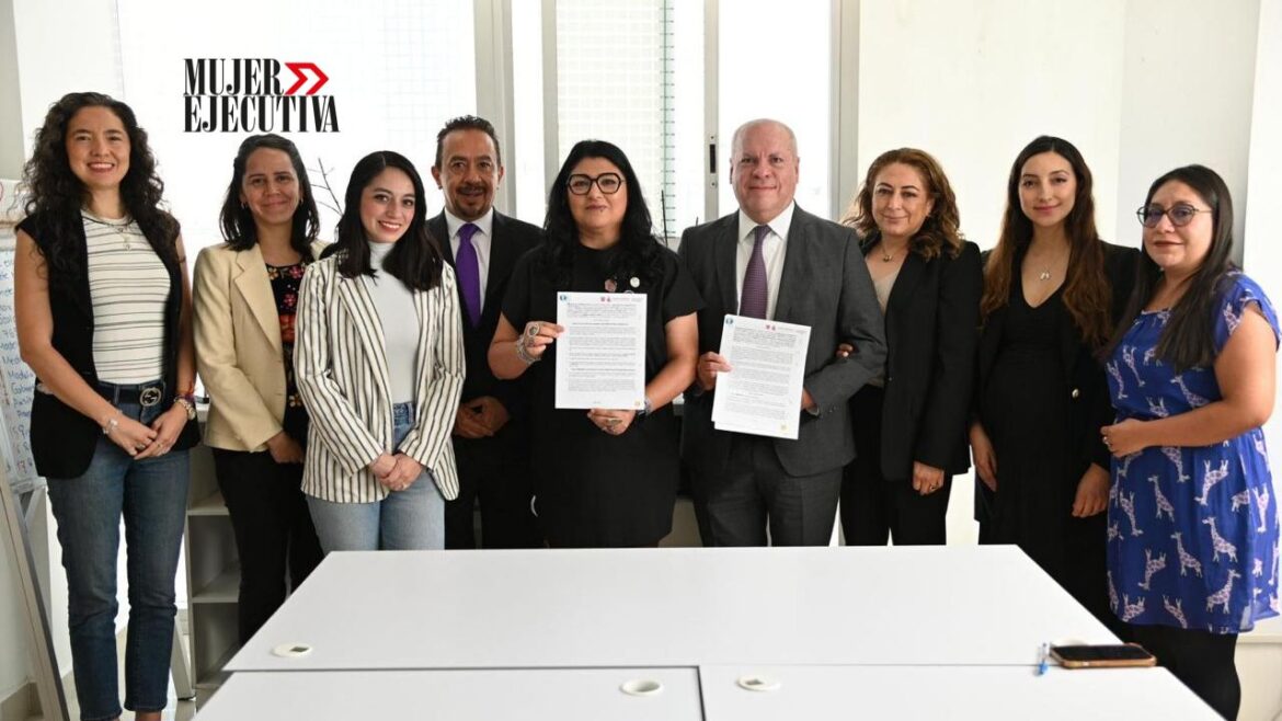 SEMUJERES y Farmacias San Pablo firman convenio para apoyar a mujeres vulnerables