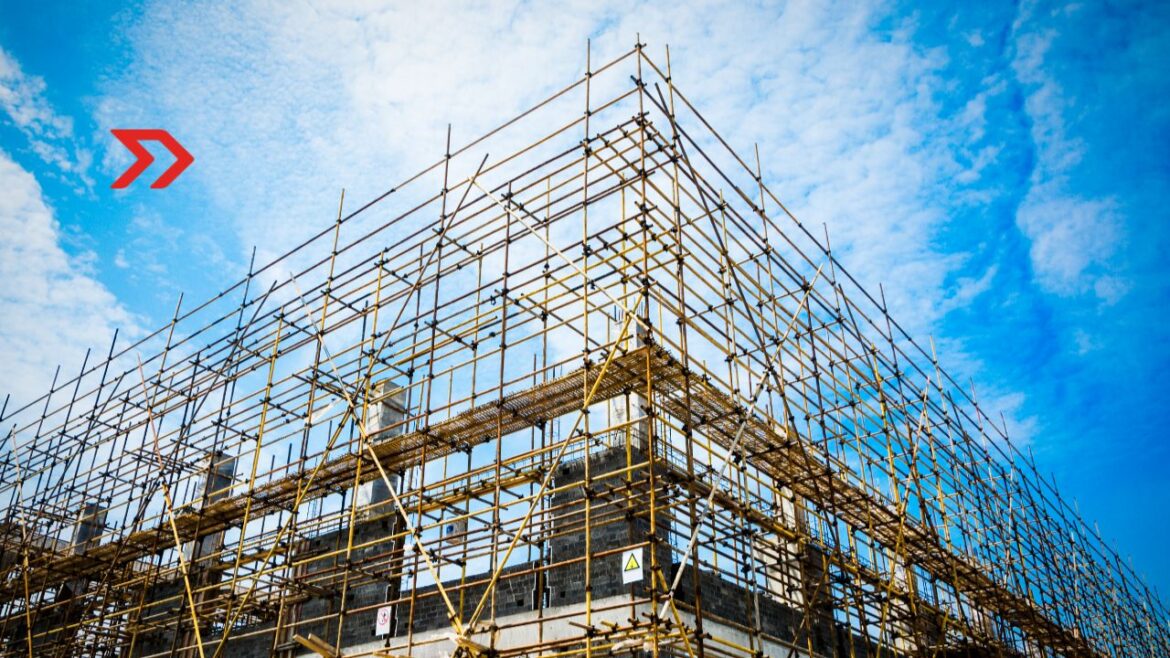 Actividad industrial acelera 2.1% en abril impulsada por la construcción