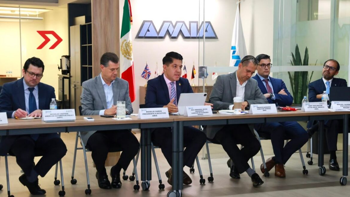 Comisión de Economía del Senado se reunió con representantes de la industria automotriz